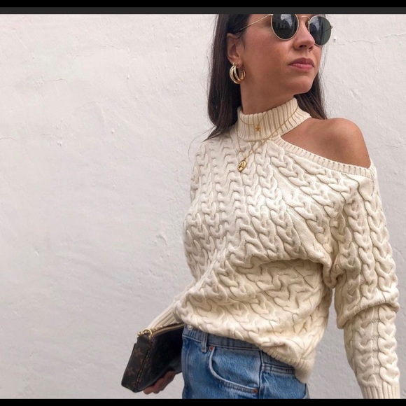 Zara cut out shoulder sweater beige ecru Nwt small - Picture 3 of 4